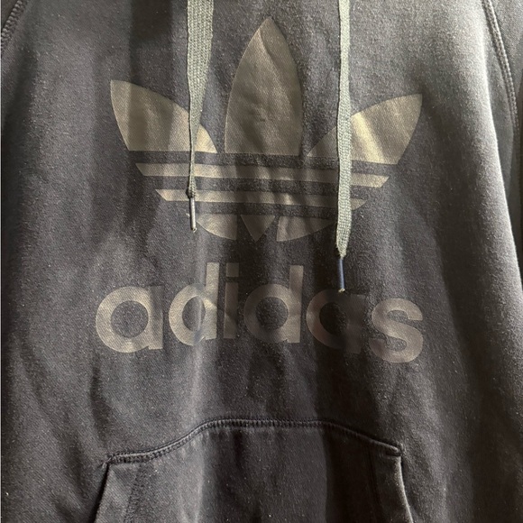 Men’s long sleeve Adidas pullover hoodie with kangaroo pockets in navy Size LG - Picture 2 of 10